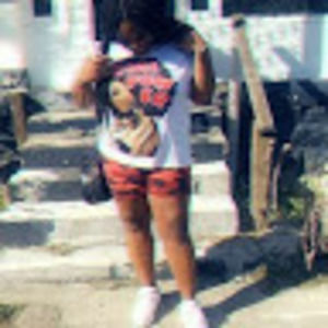 Meet your Posher, Simone